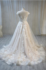 A-Line Vintage Backless Bateau Wedding Dress with Tulle Appliques and Lace
