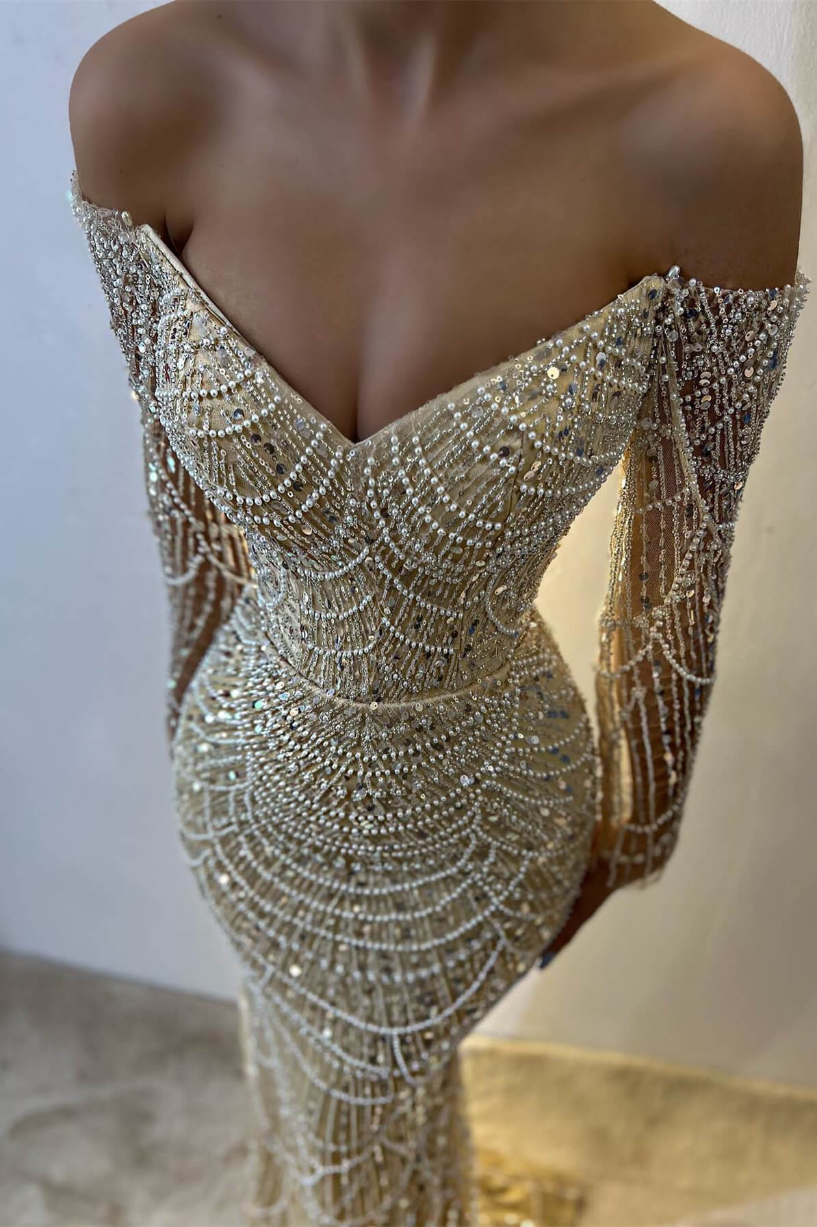 Stunning Off-the-Shoulder Long Sleeves Evening Prom Dress Mermaid Sequins Beadings With Pearls