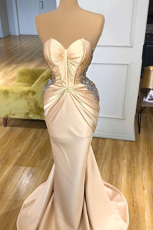 Modern Sweetheart Champagne Mermaid Prom Dress Long With Beads