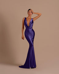 Champagne Deep V-neck Mermaid Prom Dress ¨C Slimming Long Evening Gown | Tuddos