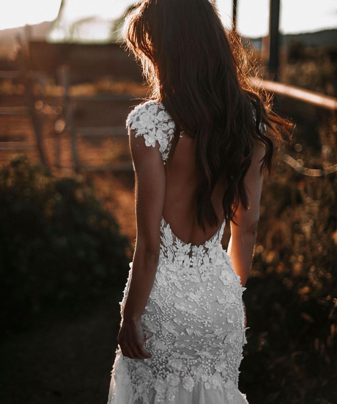 Elegant Backless Mermaid Tulle Gown with Lace for the Modern Sweetheart