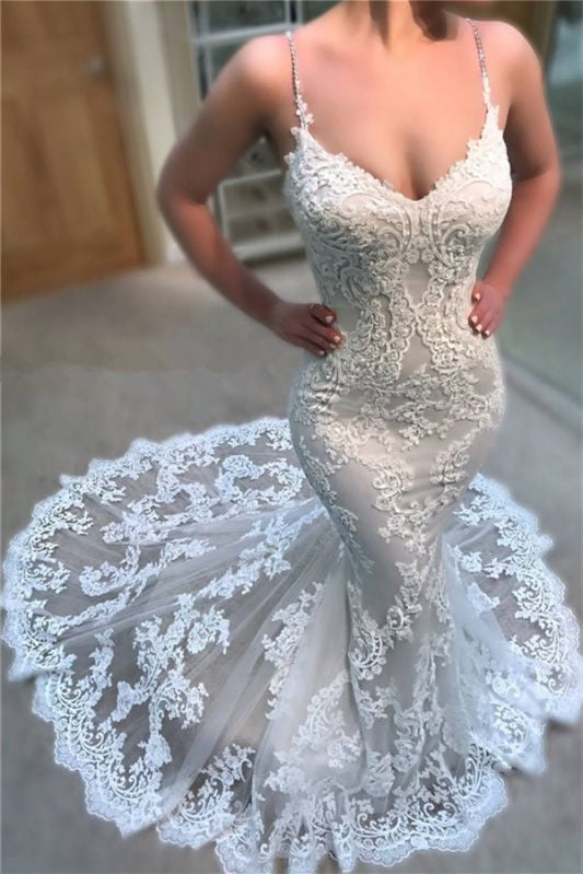 Long Mermaid V-Neck Wedding Dress Featuring Spaghetti Straps and Lace Appliques