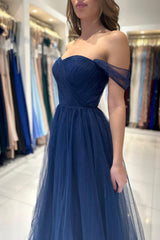 Modern Dark Navy Off-The-Shoulder Sweetheart A-Line Prom Dress Tulle