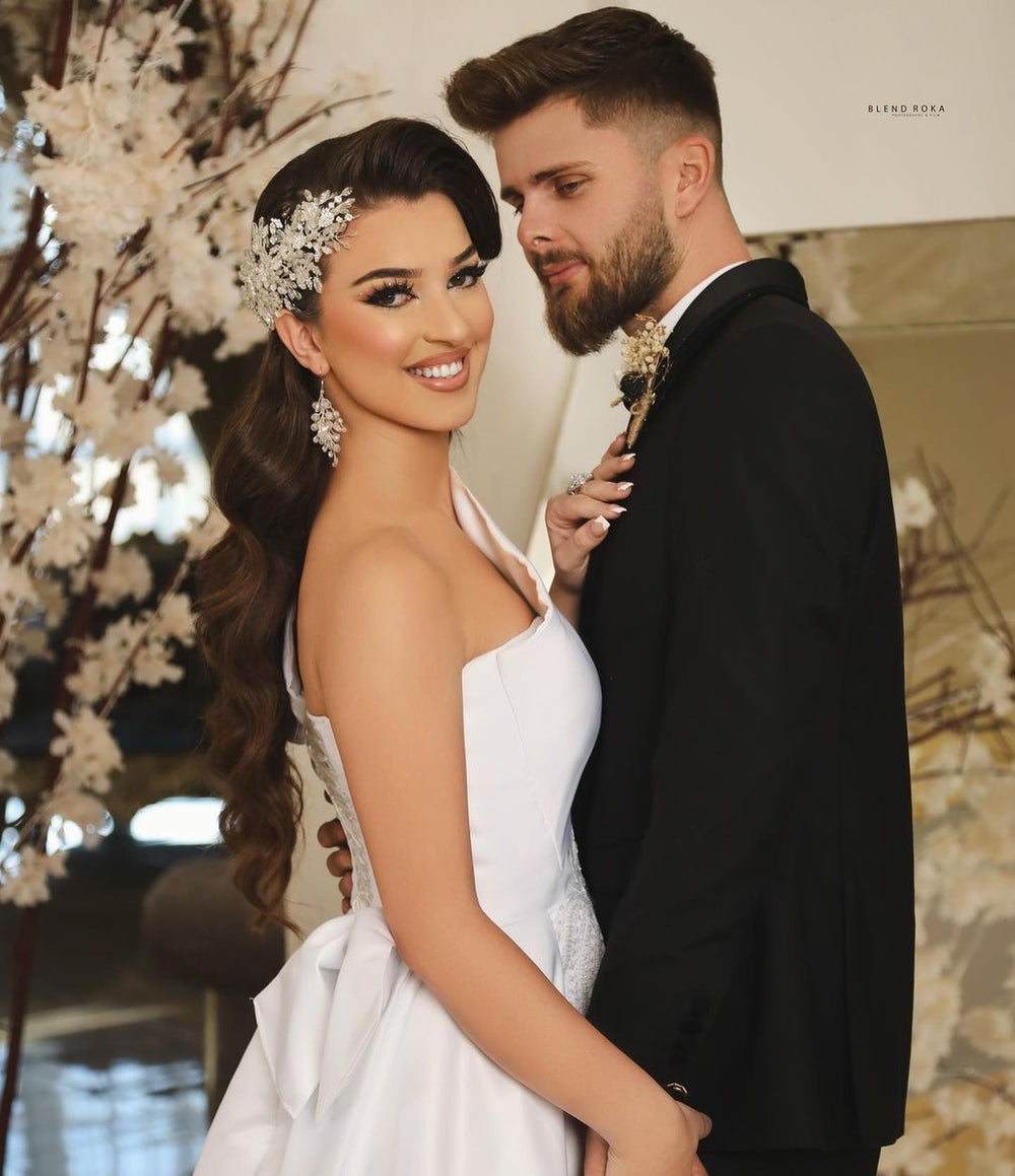 Elegant One-Shoulder A-Line Satin Wedding Gown Featuring a Slit