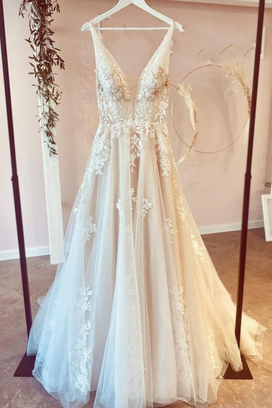 Elegant Deep V-neck Floor-length Tulle Wedding Dress with Floral Lace in A-Line Style