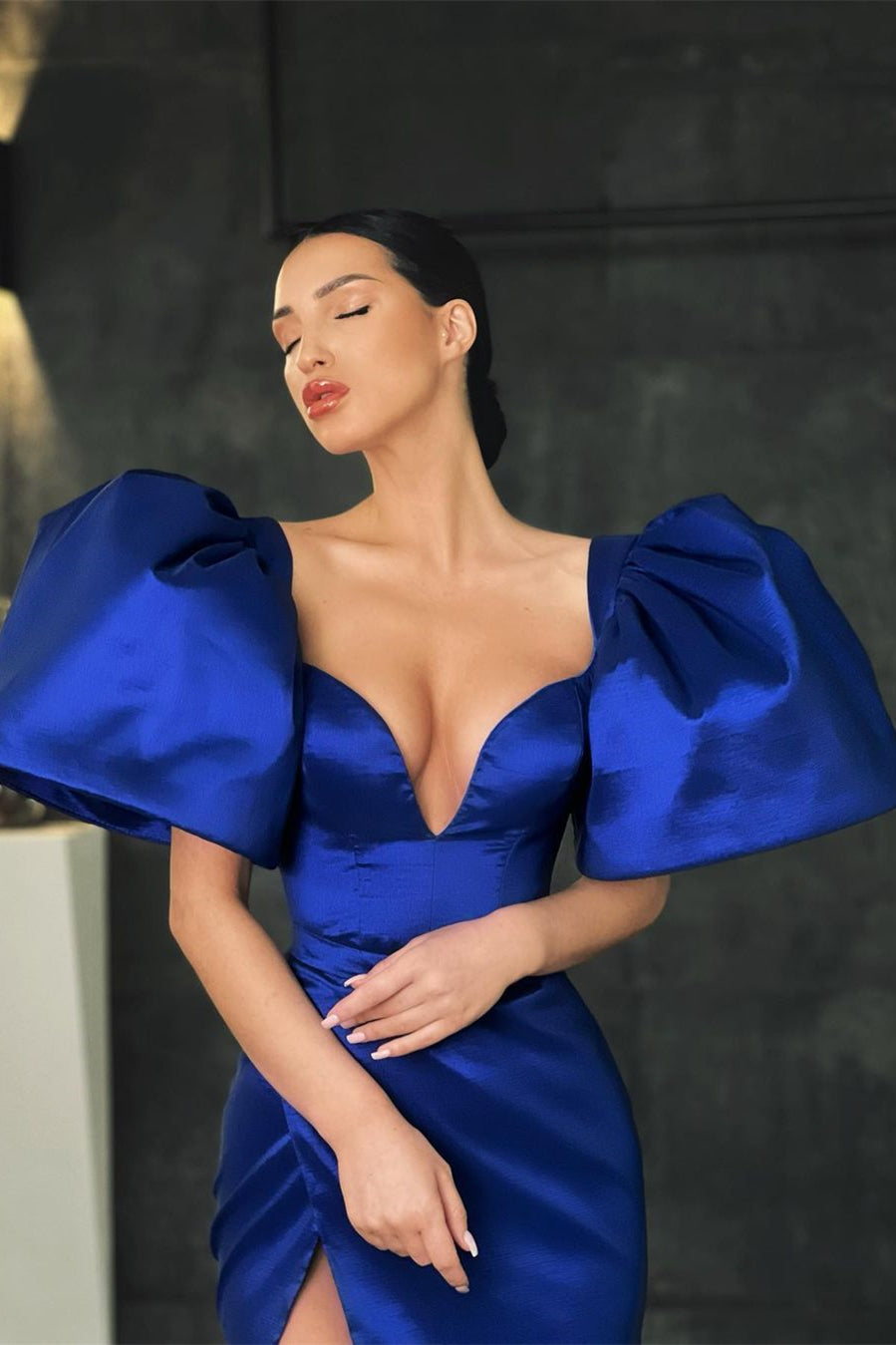 Gorgeous Royal Blue Puffy Sleeves Mermaid Prom Dress With Slit
