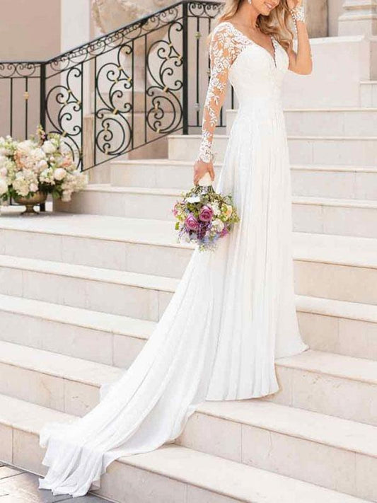 Wedding Dress with Long Sleeves in Lace and Tulle