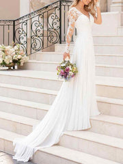 Wedding Dress with Long Sleeves in Lace and Tulle