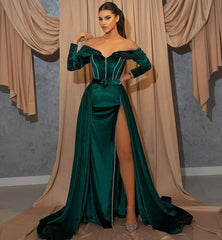 Glorious Dark Green Long Sleeves Mermaid Prom Dress Off-the-Shoulder With Slit