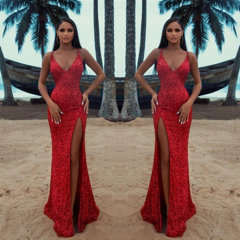 Charming Red Sequins Prom Dress Spaghetti-Straps V-Neck Mermaid With Split