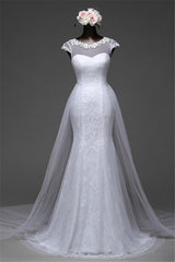 Elegant Mermaid Wedding Gown with Long Lace and Tulle Overskirt