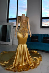 Modern Gold Scoop Sleeveless Mermaid Prom Dress With Beadings Long