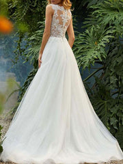 Long Sleeveless Wedding Dress in Tulle Lace