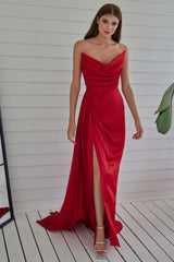 Chic Strapless Red Prom Dress Pleated Sleeveless Mermaid Dress