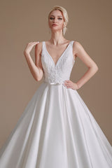 Elegant V-neck A-line Satin Wedding Gown with Lace Appliques