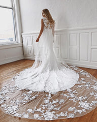 Elegant Sleeveless Mermaid Wedding Gowns with Appliques Lace