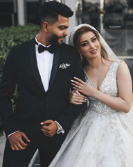 Elegant V-neck Princess Wedding Dress with Long Lace Appliques and Tulle