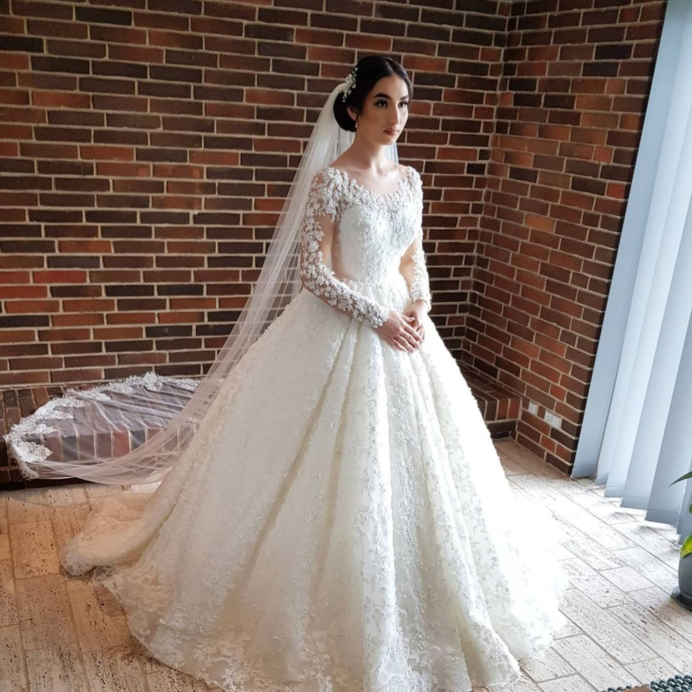 Elegant Princess Wedding Gown with Long Lace Sleeves