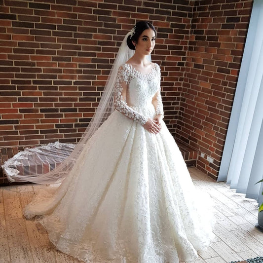 Elegant Princess Wedding Gown with Long Lace Sleeves