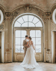 Elegant Boho A-line Wedding Gown in Tulle with Lace Appliques