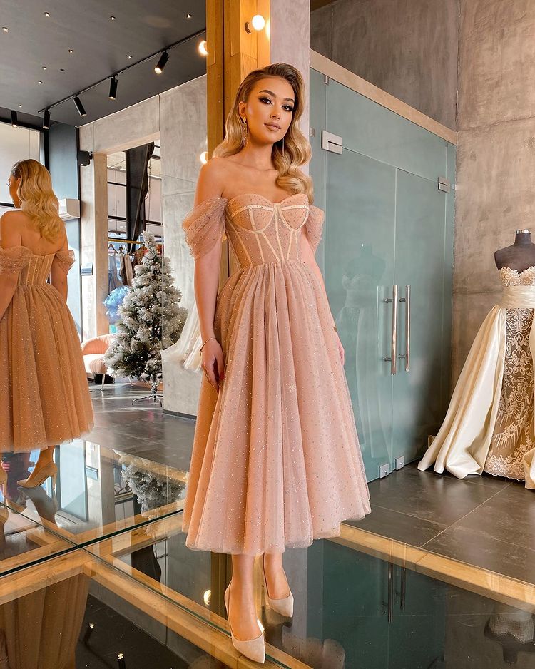 Gorgeous Off-the-Shoulder Tulle Prom Dress Sequins Tea-Length