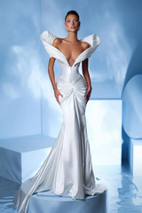 Gorgeous White Slimming Pleated Prom Dress Sexy V Neck Mermaid