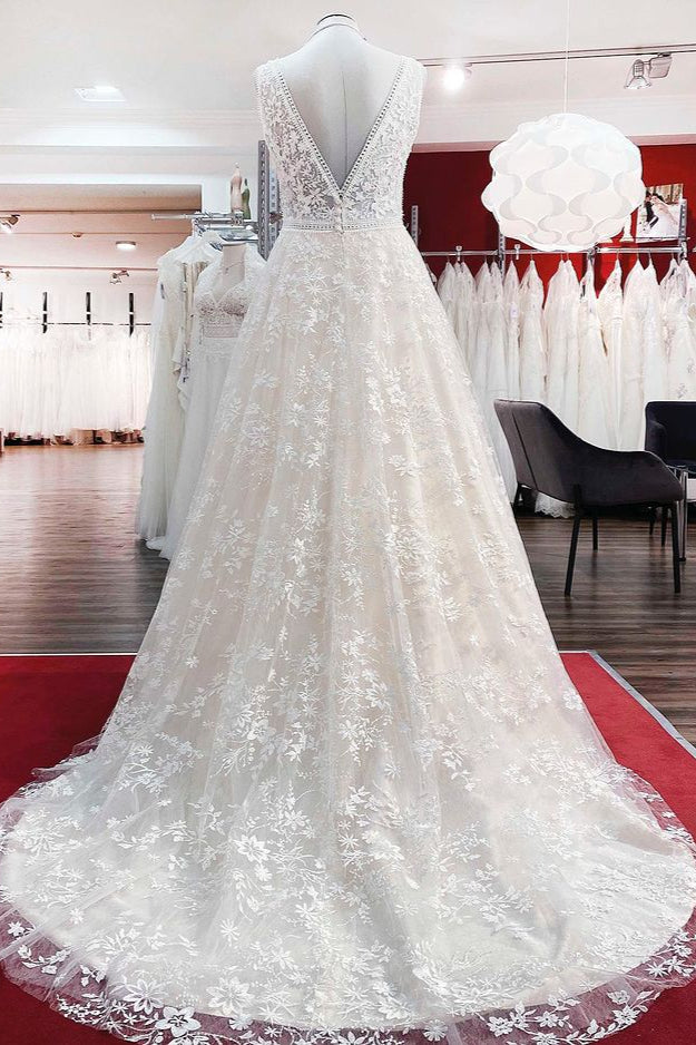 Elegant A-Line Lace Wedding Gowns with Open Back and Tulle Appliques