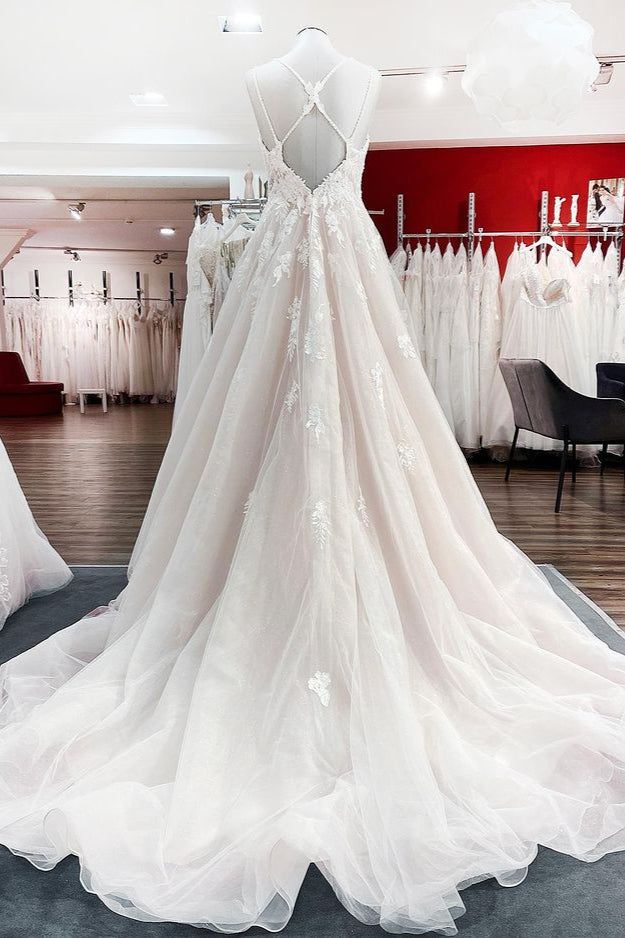 Elegant Princess V-neck Long Ruffled Wedding Gown with Spaghetti Straps and Lace Tulle