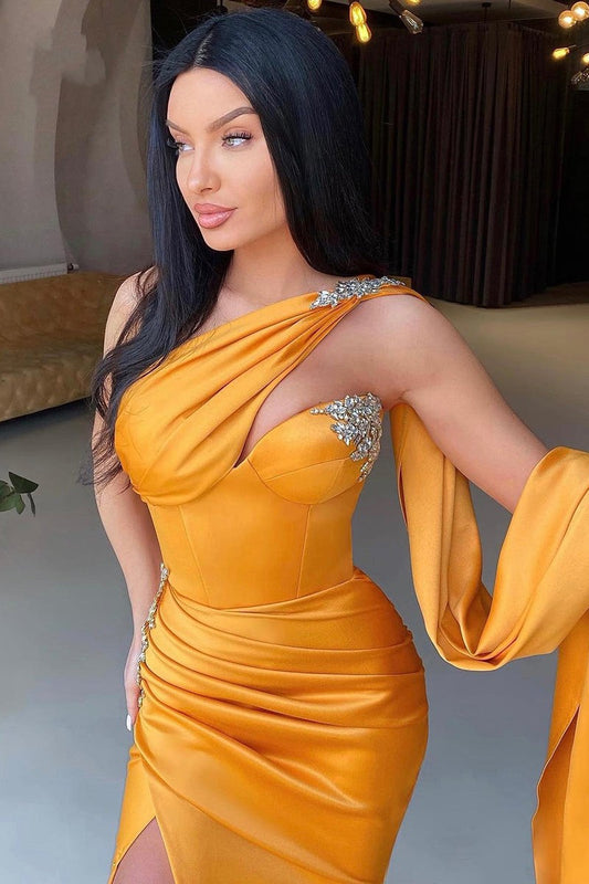 Charming Yellow Gold One Shoulder Prom Dress Mermaid Slit Ruffle With Beads