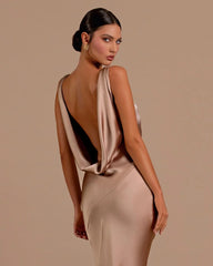 Champagne Deep V-neck Mermaid Prom Dress ¨C Slimming Long Evening Gown | Tuddos