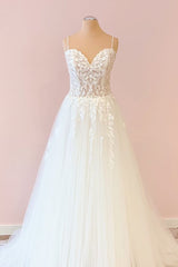 Sweetheart A-Line Wedding Dress with Spaghetti Straps and Lace Appliques in Simple Tulle