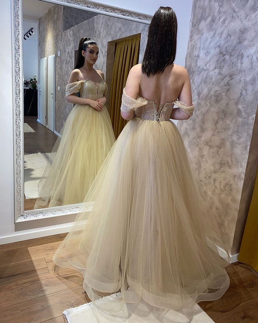 Elegant Sweetheart A-Line Wedding Dress with Off-the-shoulder Beading and Tulle Ruffles