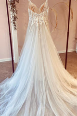 Sweetheart Modest Wedding Dress with Lace Appliques and Ruffled Tulle in A-Line Floor-length