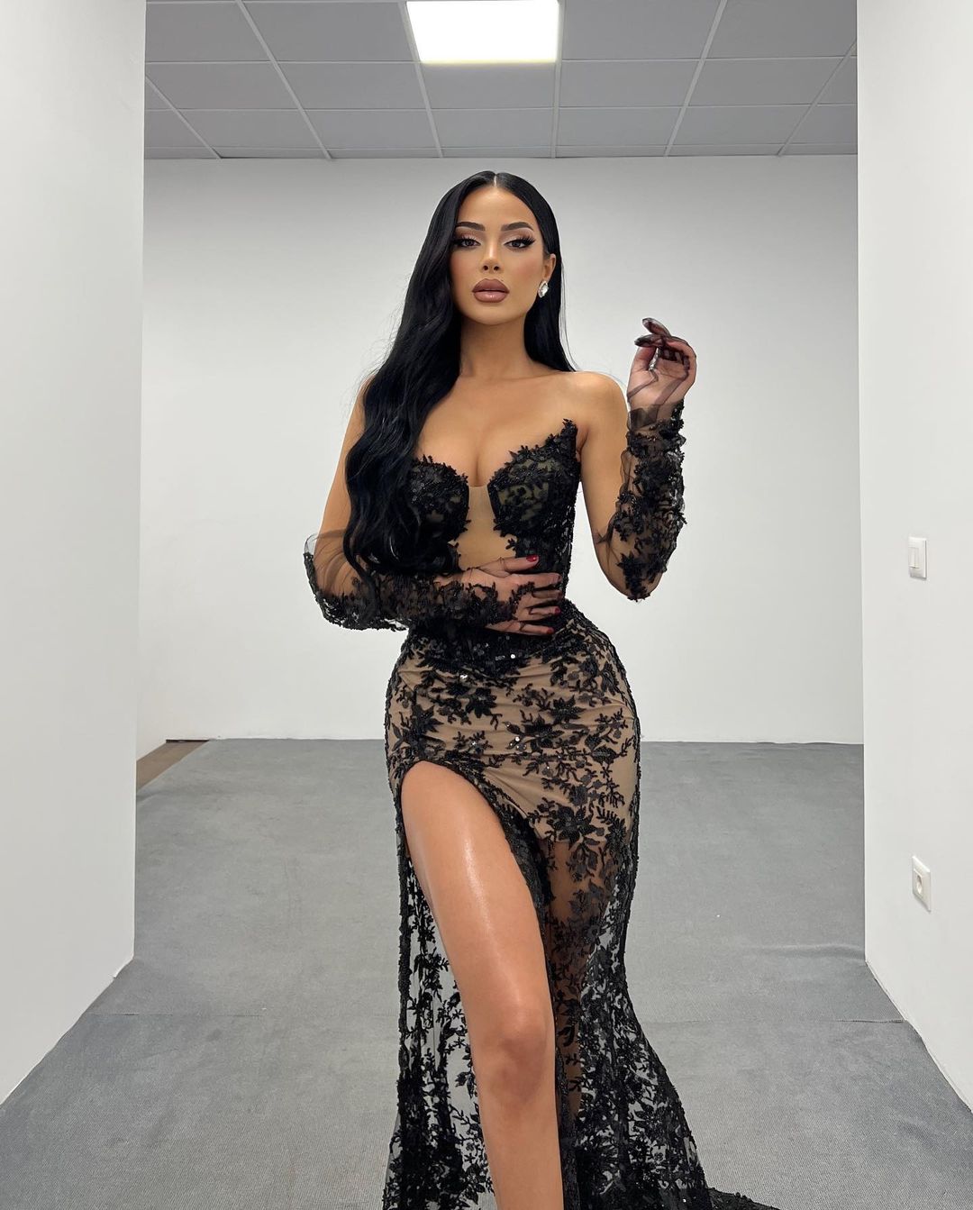 Lace Black Long Prom Dress With High Slit Gown Gloves Printing