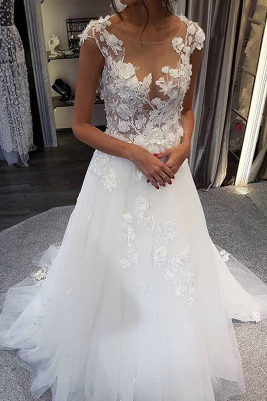Elegant White Long Wedding Dresses Featuring Lace and Appiliques