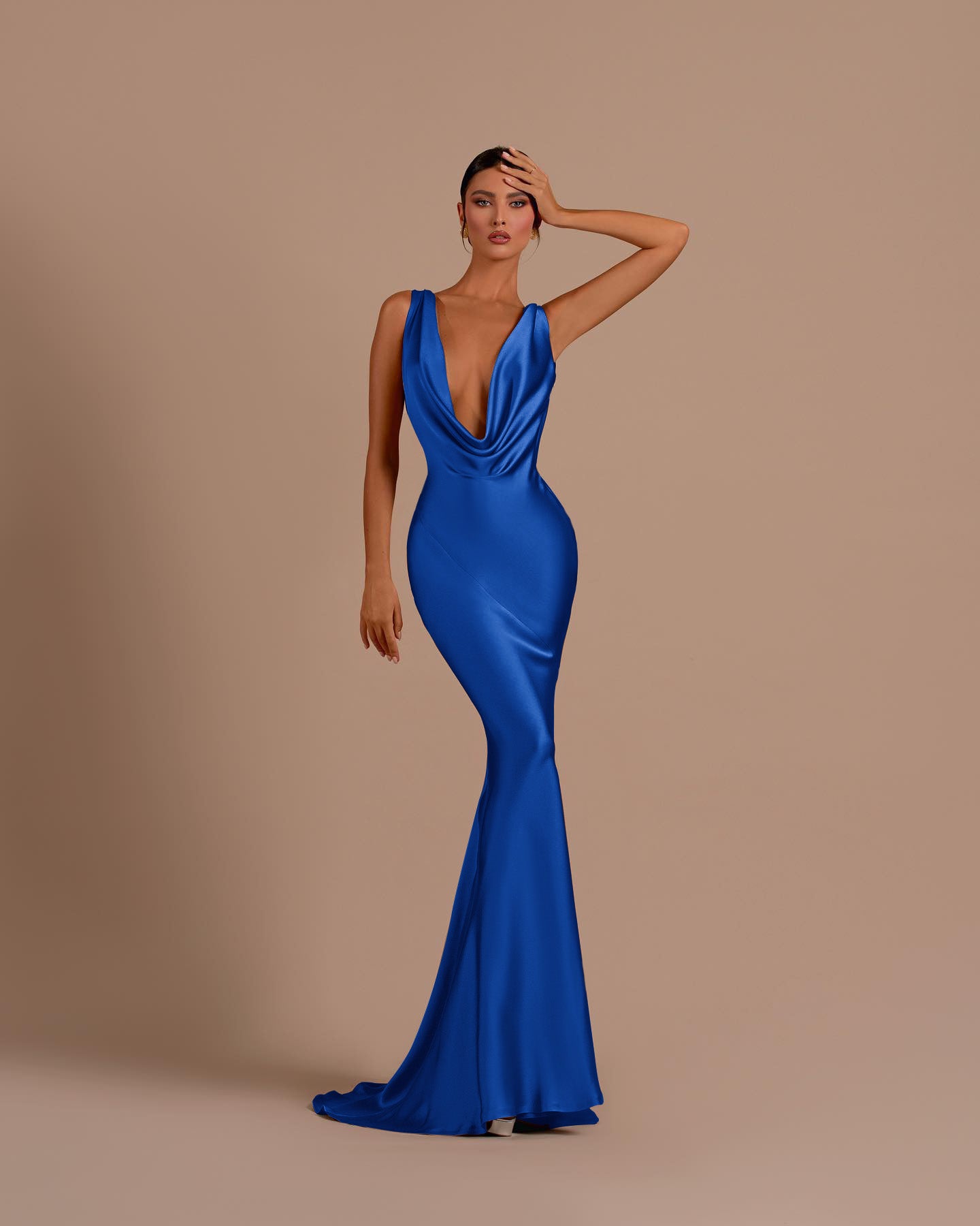 Champagne Deep V-neck Mermaid Prom Dress ¨C Slimming Long Evening Gown | Tuddos