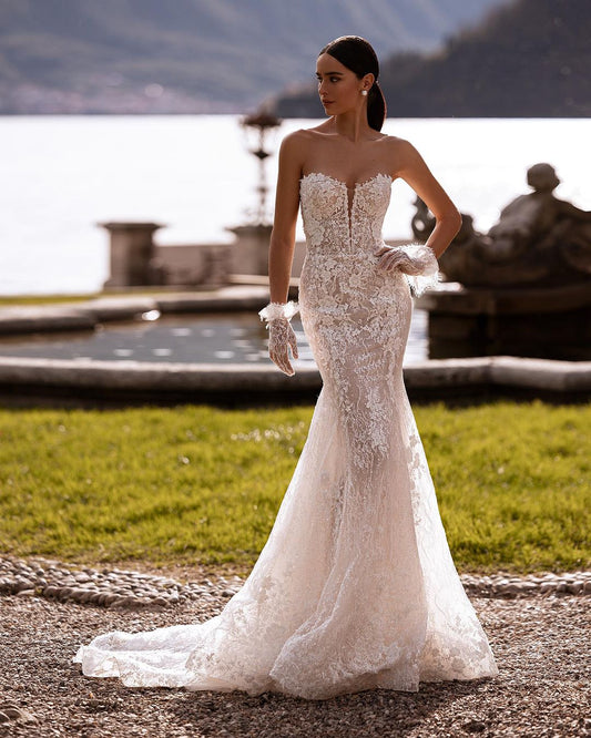 Strapless Mermaid Wedding Gown with Lace Embroidery |Ballbellas