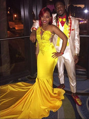 Modern Yellow One Shoulder Mermaid Prom Dress Long Sleeves With Appliques