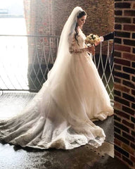 Elegant Sweetheart Gown with Long Sleeves and Lace Tulle Appliques