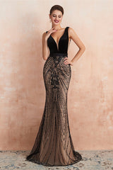 New Arrival V-Neck Sleeveless Mermaid Prom Dress Black Long Party Gowns