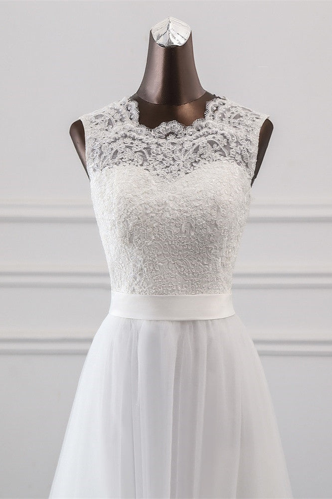 Long A-line Vintage Wedding Dress in Jewel Tulle with Lace Appliques