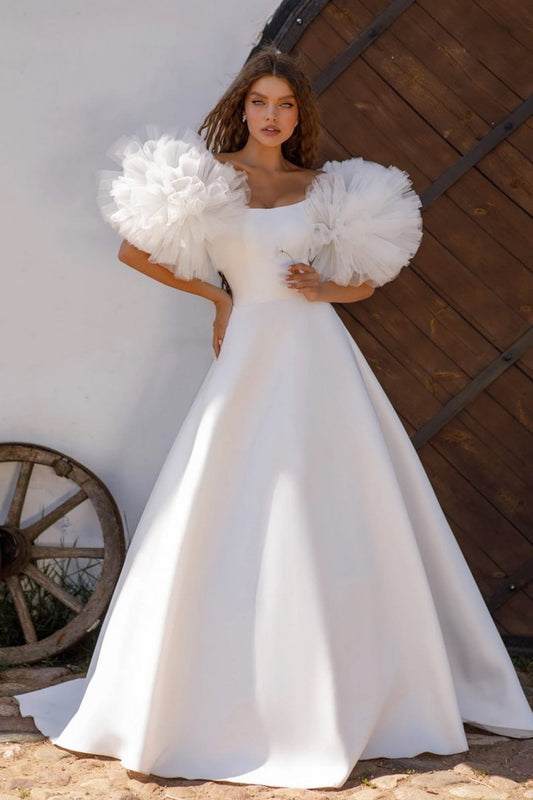Elegant Off The Shoulder A-line Wedding Gown in Floor Length