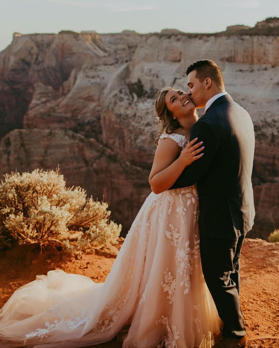 Elegant V-Neck A-Line Wedding Gown with Lace Appliques and Tulle Train