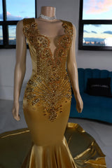 Modern Gold Scoop Sleeveless Mermaid Prom Dress With Beadings Long
