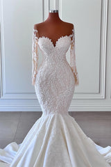 Sweetheart Mermaid Wedding Dress with Long Sleeves and Applique