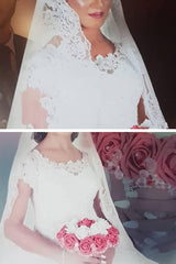 Elegant White Lace Ball Gown Wedding Dress Without Sleeves