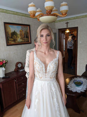 Long Vintage A-line Wedding Dress Featuring V-neck and Open Back with Tulle Lace