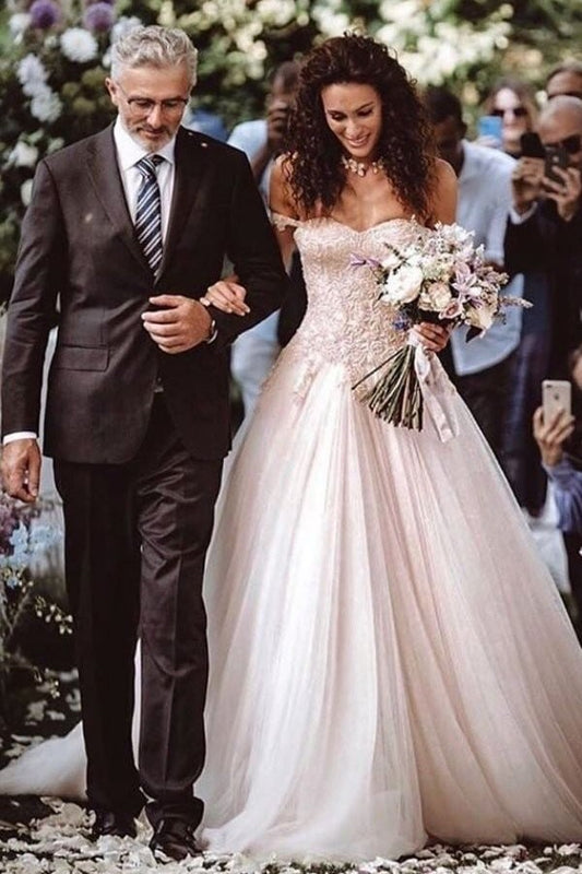 Elegant Off-The-Shoulder Long A-line Wedding Gown in Lace Tulle