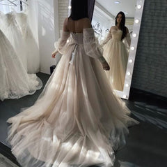 Sweetheart Romantic Lace Wedding Dress with Crystal Tulle A-Line and Long Sleeve Backless Appliques