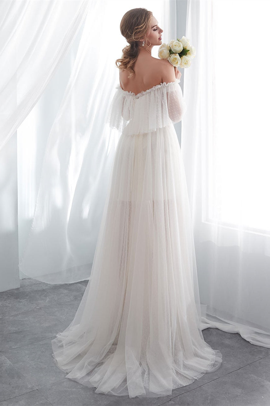 Beach Wedding Dress in Tulle with Off-the-Shoulder Design